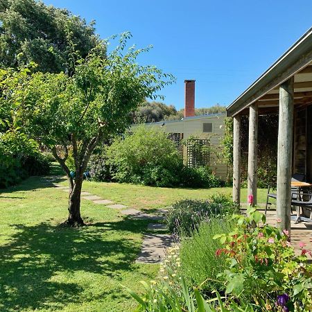 Cherry Plum Cottages ポート・フェアリー エクステリア 写真