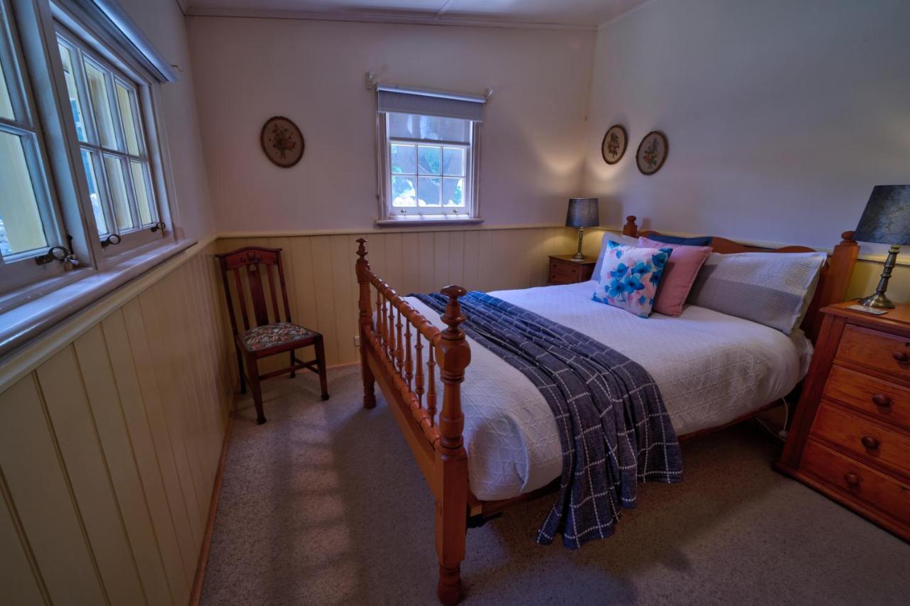 Cherry Plum Cottages ポート・フェアリー エクステリア 写真