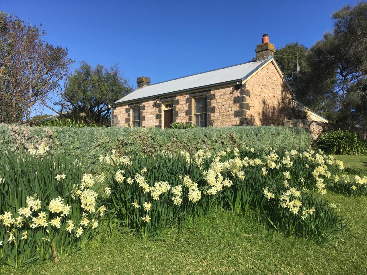 Cherry Plum Cottages ポート・フェアリー エクステリア 写真